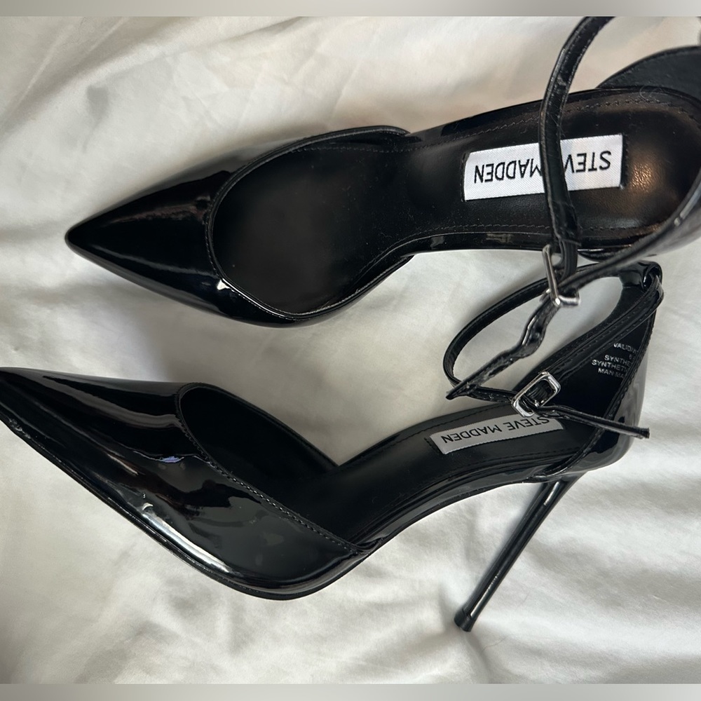 Black pointy Steve Madden heels sz 6.7